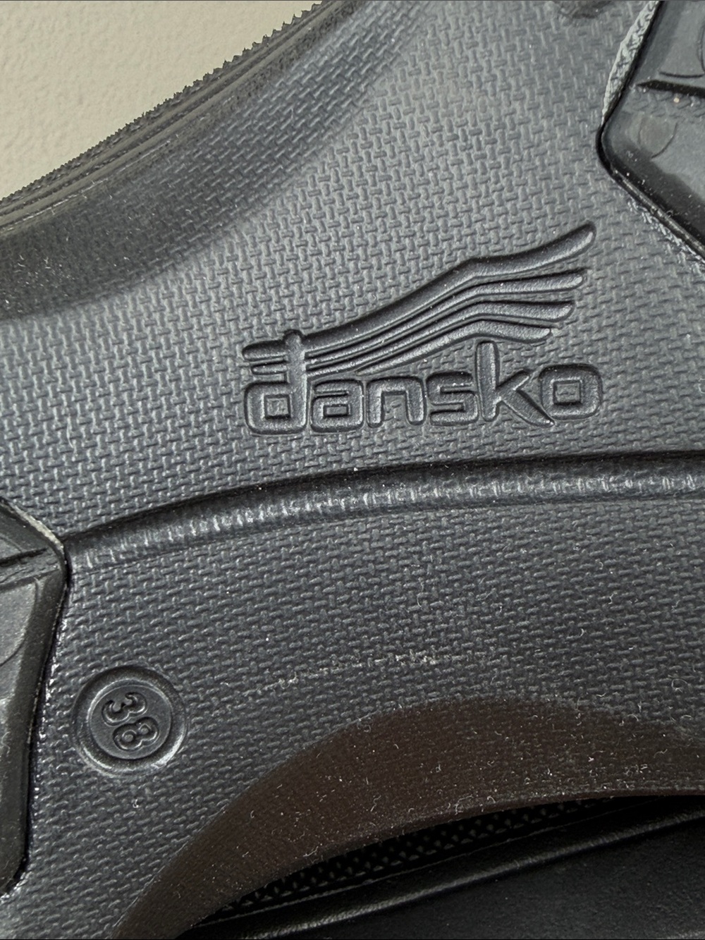 Dansko Black Karmel Chelsea Ankle Rain Boots Waterproof Rubber Size 38/7.5-8 - Picture 13 of 14